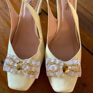 Block heel Sling back